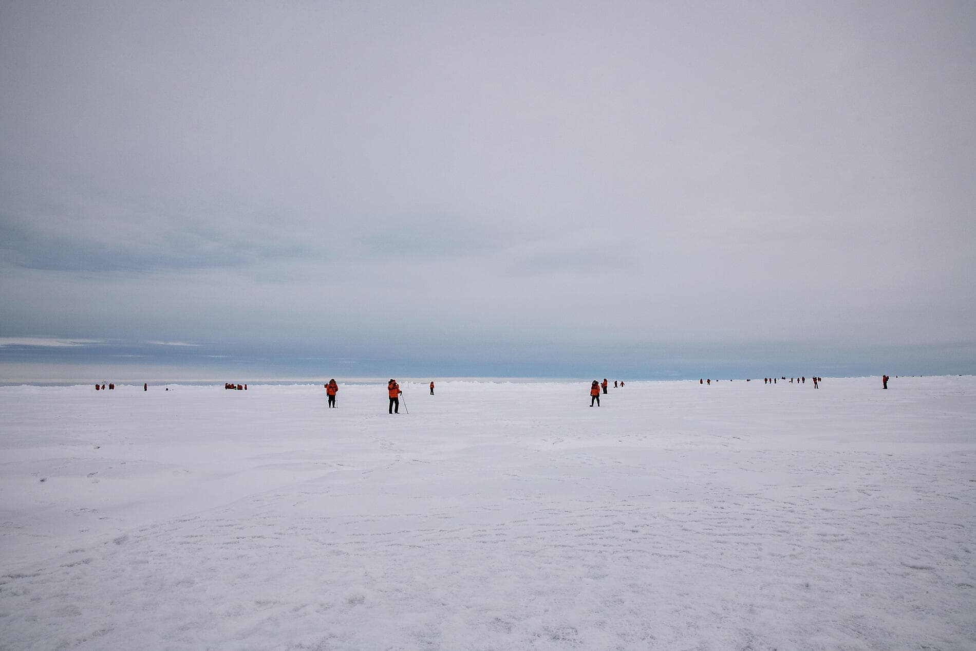 Der geografische Nordpol und die Ostküste Grönlands