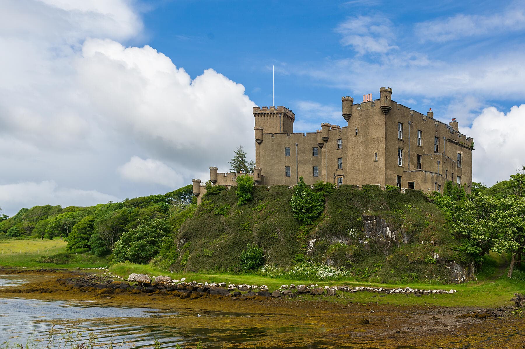 Mythische Inseln und wilde Landschaften auf den Hebriden 