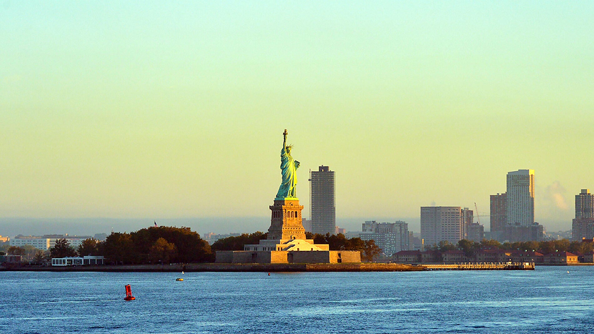 Natur und Metropolen zwischen der Belle Province und dem Big Apple